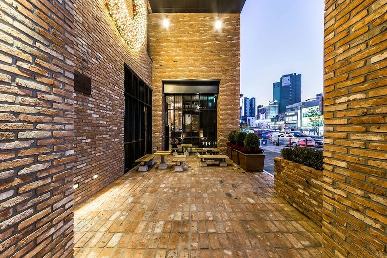Hotel The Artist Dongseon