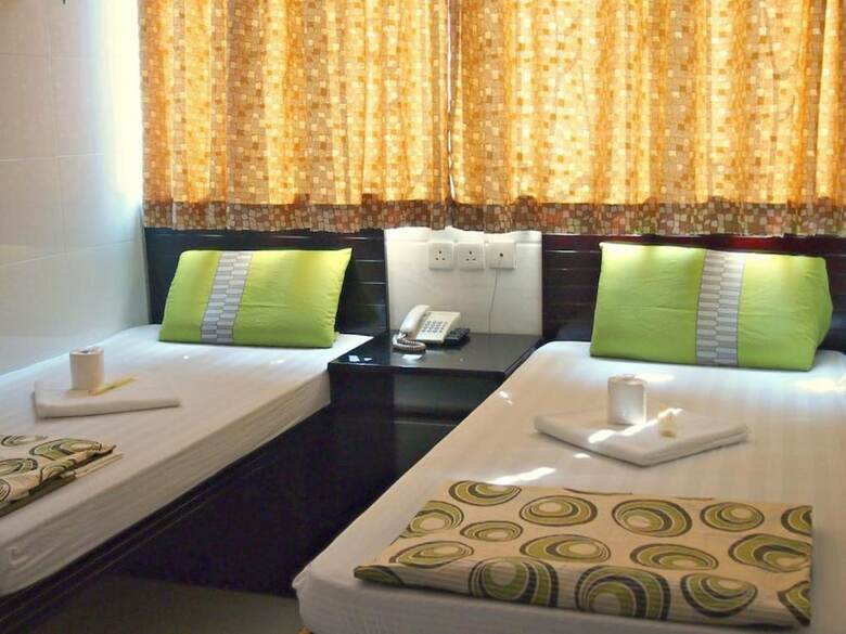 Hotel Manila Lounge