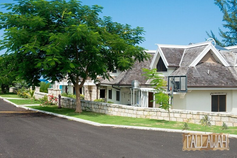 Tallawah Villa, Silver Sands Jamaica 7br