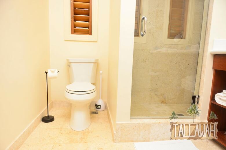 Tallawah Villa, Silver Sands Jamaica 7br