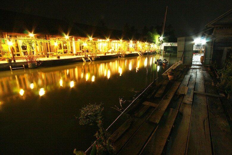 Hotel Chotika Riverfront
