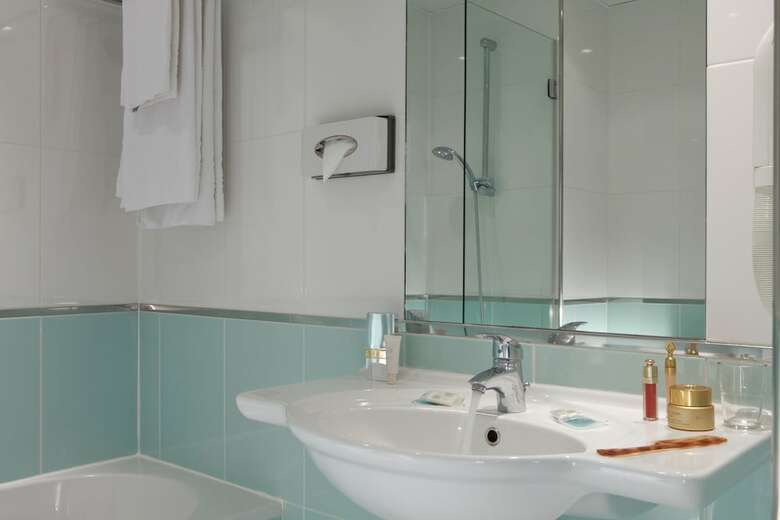 Hotel H�tel Espace Champerret
