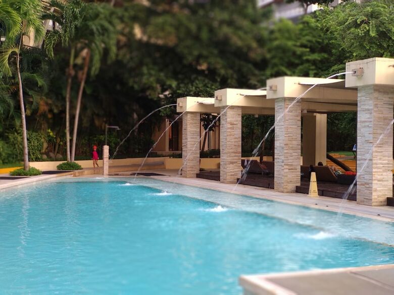 Apartamento Condo Units Pico de Loro Hamilo Coast
