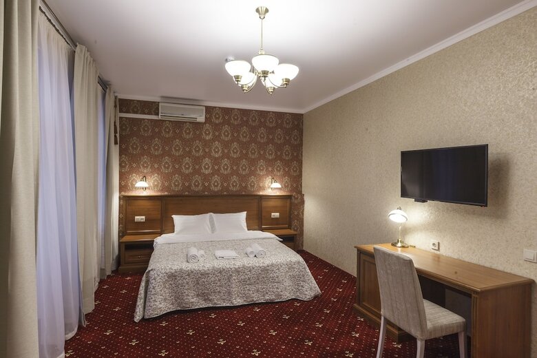 Esquire Hotel