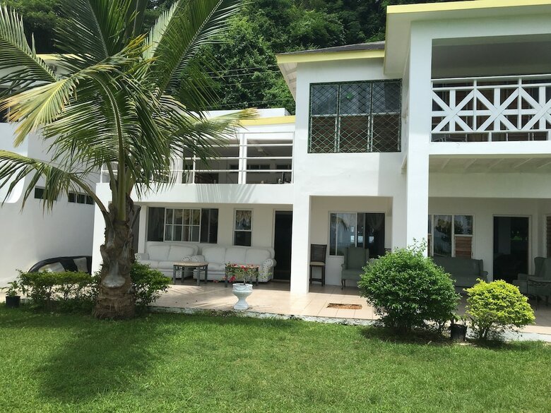 Hotel Stoner's Beach Resort