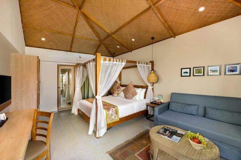 Hotel Swosti Chilika Resort
