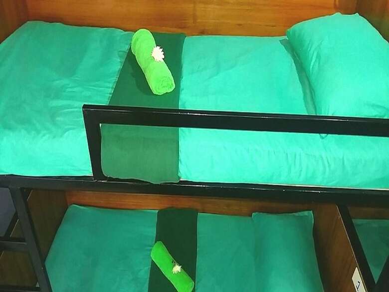 Hostal Czone Hostel - Adults Only