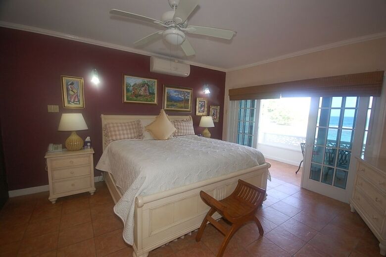 San Bar 6br By Jamaican Treasures