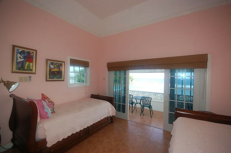 San Bar 6br By Jamaican Treasures