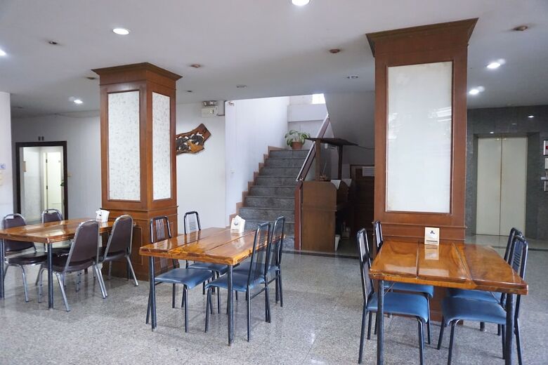A.p. Court Hotel