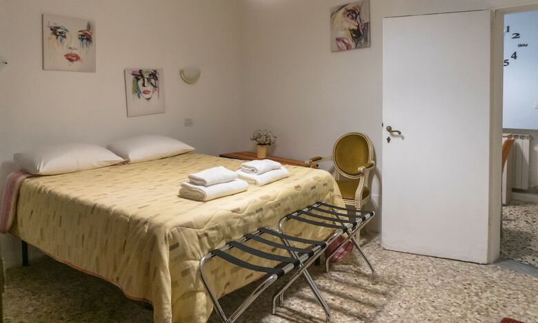 Apartamento Budget San Stae House