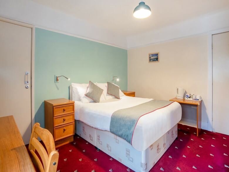 Padarn Hotel