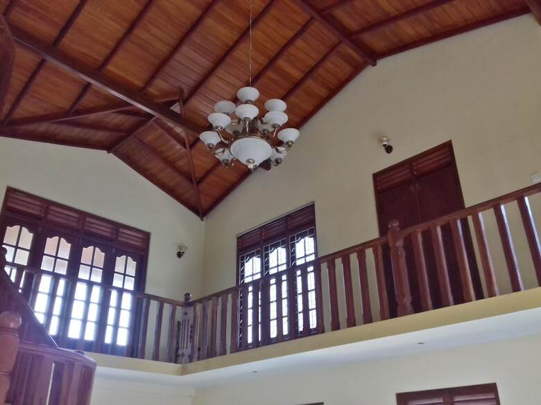 Vinses Villa In Hikkaduwa