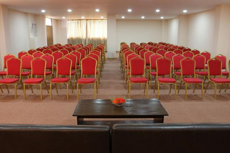 Hotel Ratna Giri Resort