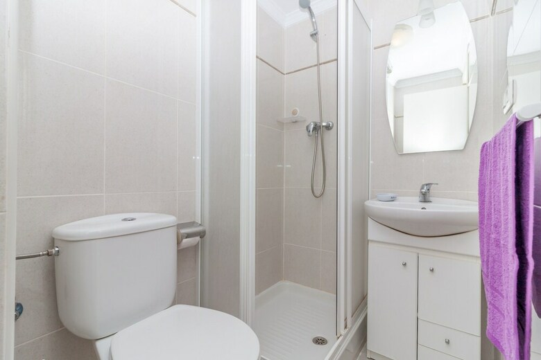 Apartamentos Carabeo Canovas Nerja