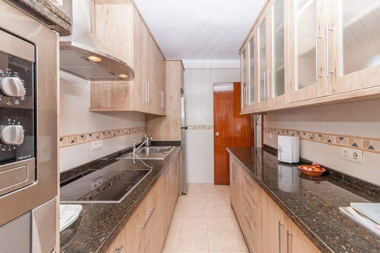 Apartamentos Carabeo Canovas Nerja