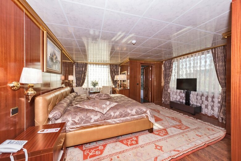 Cevheri's Hotel