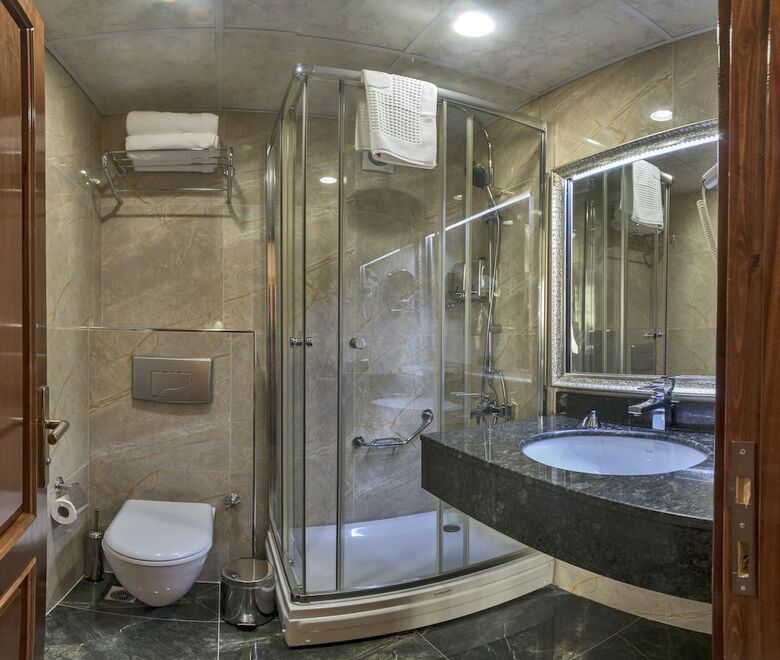 Cevheri's Hotel