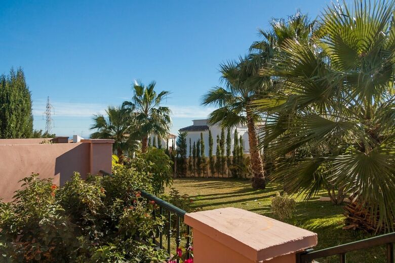 Apartamentos Casa Cipreses Canovas Nerja