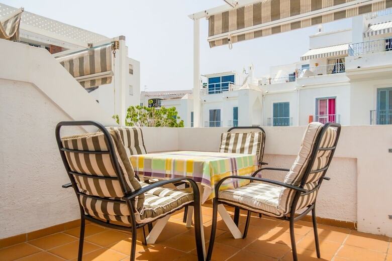 Apartamentos Huertos Canovas Nerja