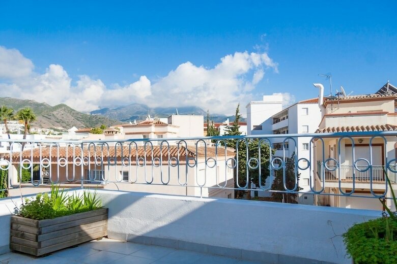 Apartamentos Huertos Canovas Nerja
