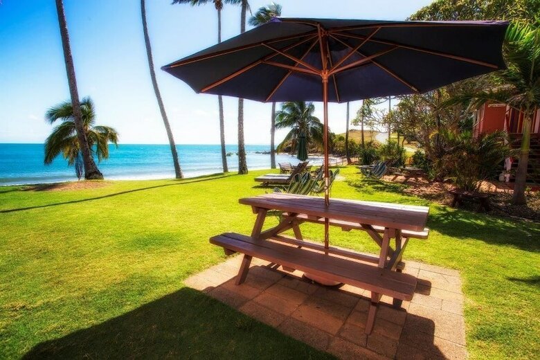 Motel Seaspray Waterfront Holiday Units