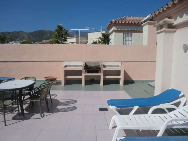 Apartamentos Jarales Canovas Nerja