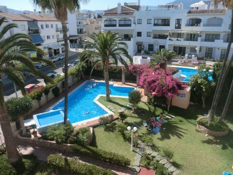Apartamentos Jarales Canovas Nerja