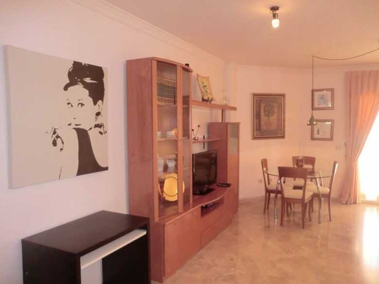 Apartamentos Jarales Canovas Nerja
