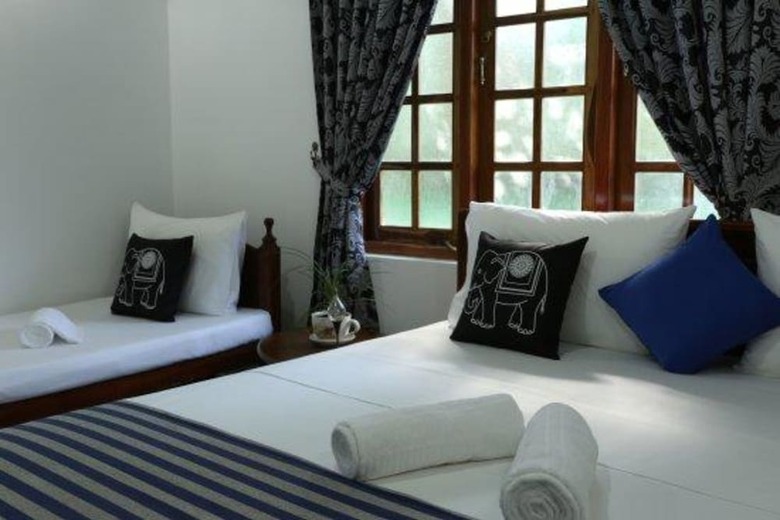 Hotel Rekawa Village Inn