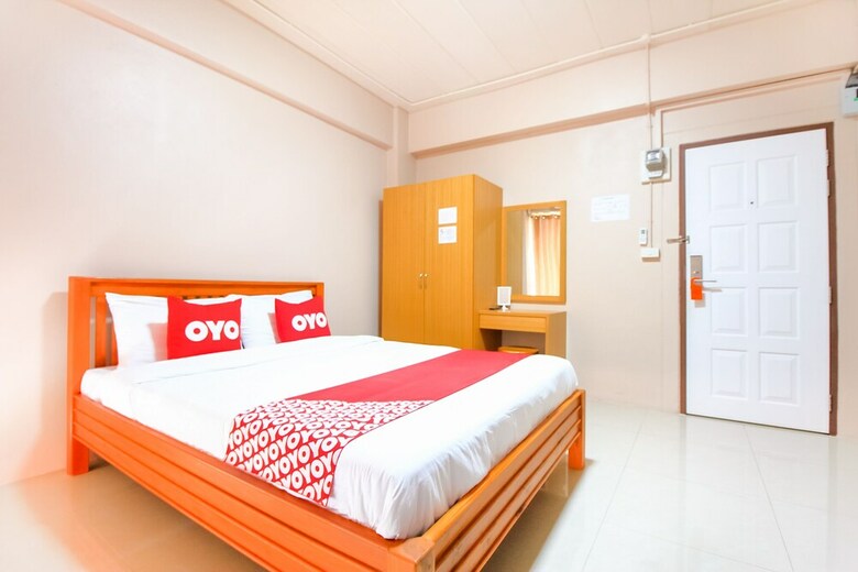 Hotel Oyo 349 Aroonrung House