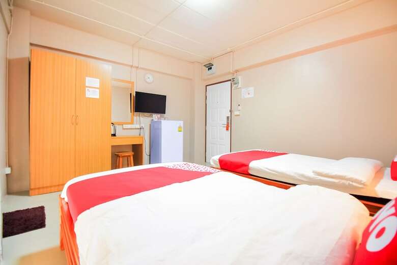 Hotel Oyo 349 Aroonrung House