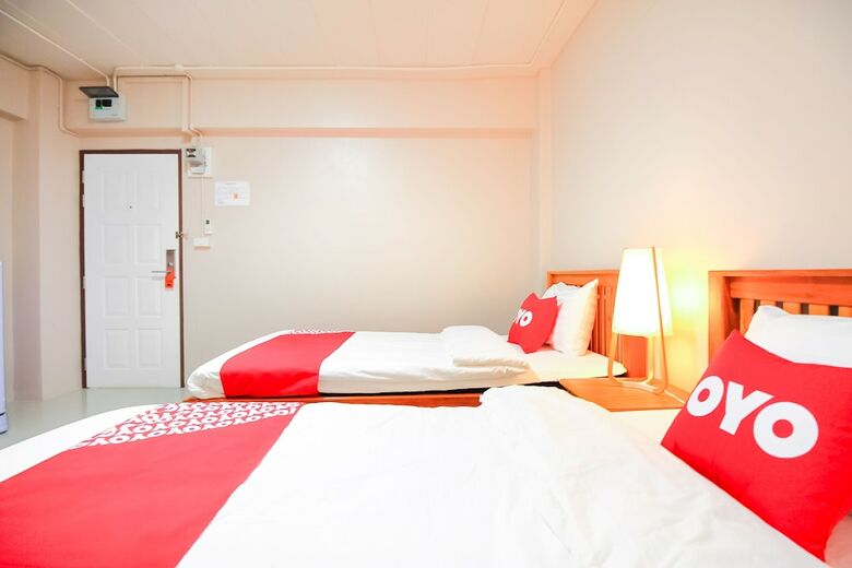 Hotel Oyo 349 Aroonrung House