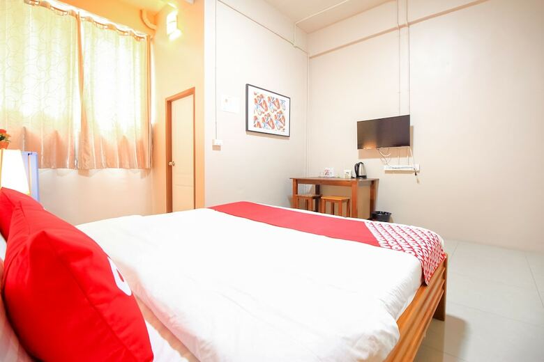 Hotel Oyo 349 Aroonrung House