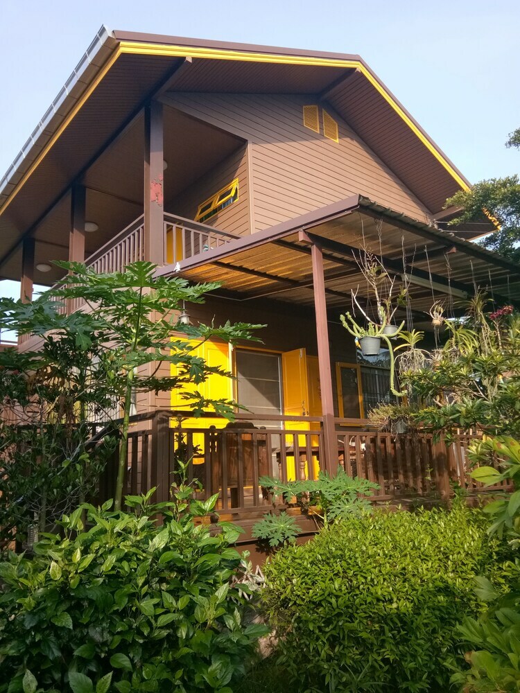 Hotel Phorkubmae Homestay