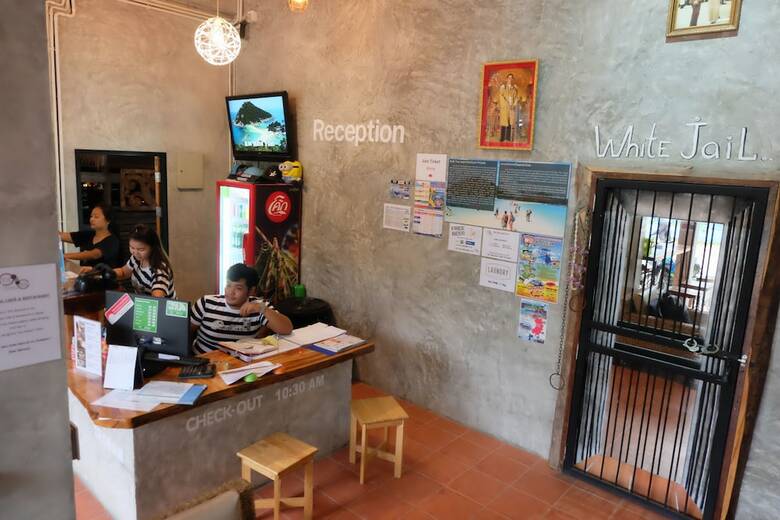 Hostal White Jail At Koh Tao Hostel
