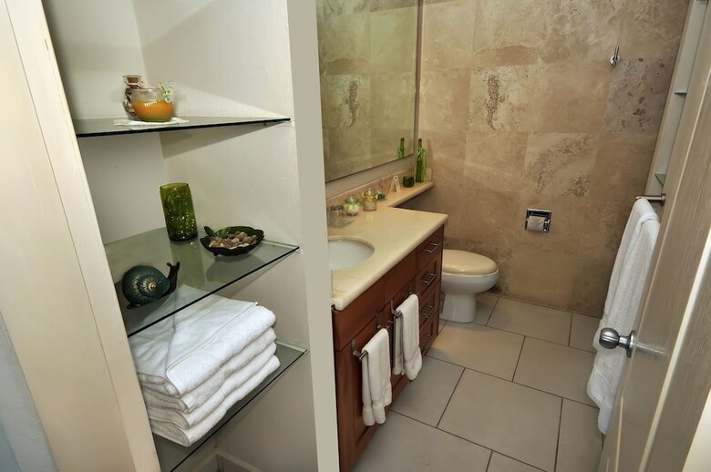 Hotel Marina Banderas Suites