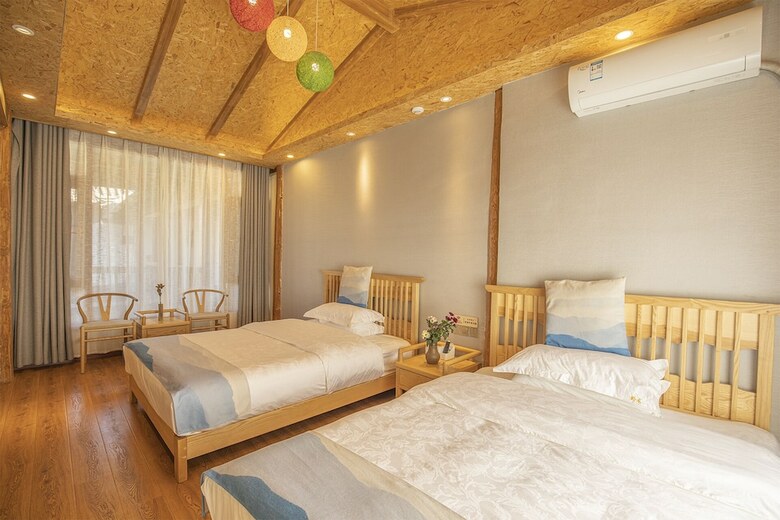 Hostal Wolong Inn