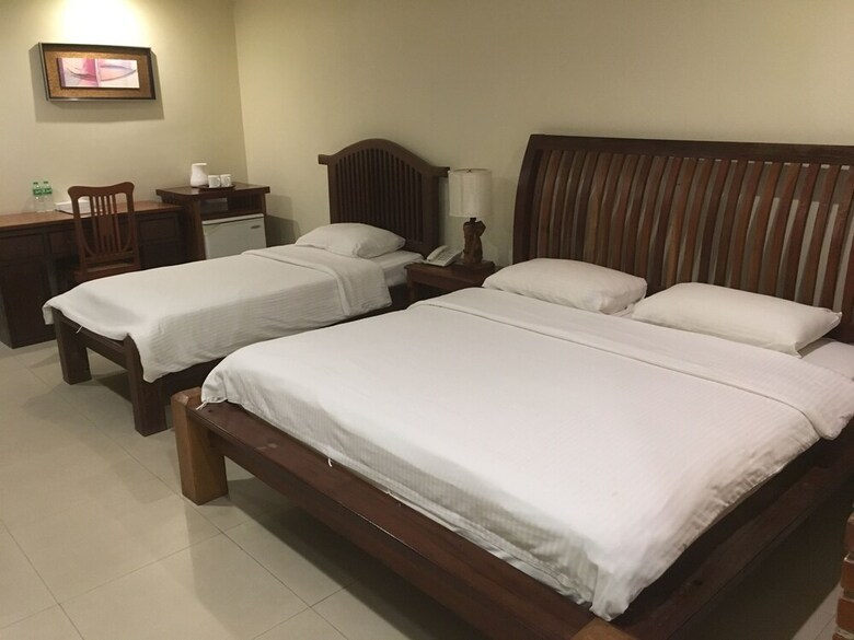 Mango Valley Hotel 1