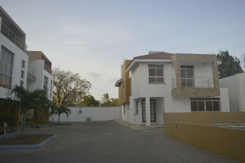 Pearl Apartments