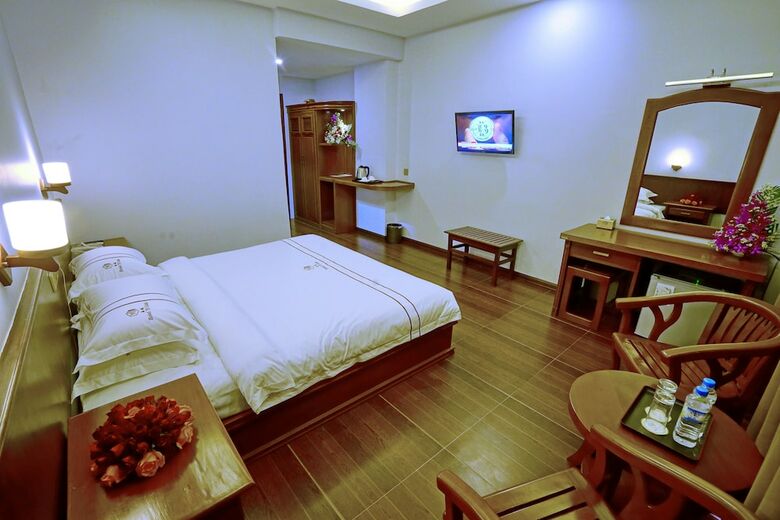 Hotel Yi Link