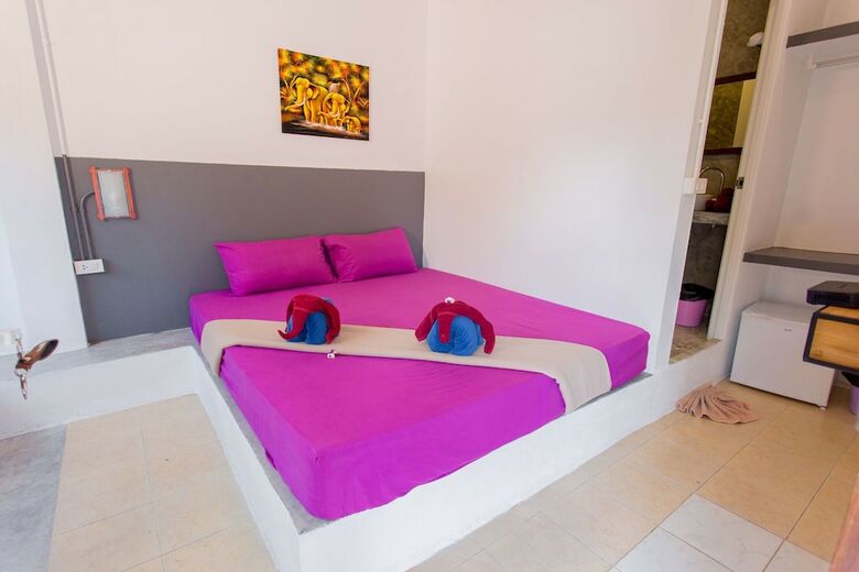 Hotel Booking Center Guesthouse