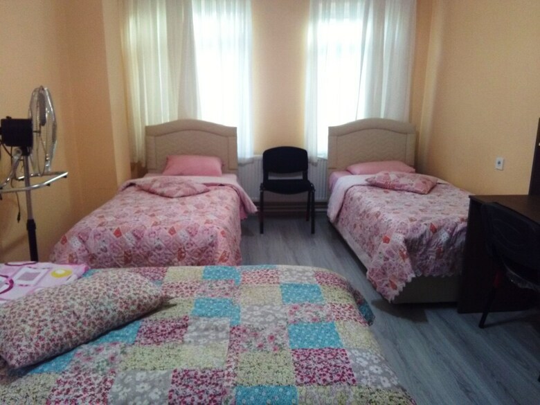 Hostal Bahar Hostel