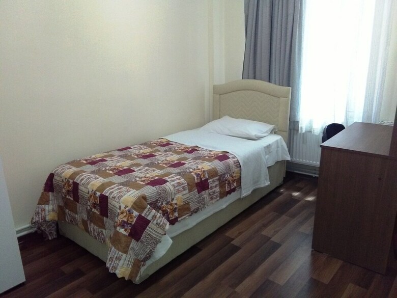 Hostal Bahar Hostel