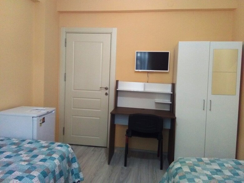 Hostal Bahar Hostel