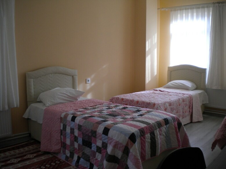 Hostal Bahar Hostel