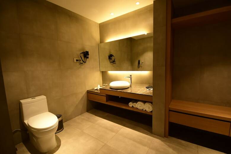 Hotel Kiranshree Grand