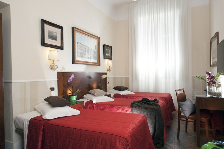 Hostal Carlito Budget Rooms