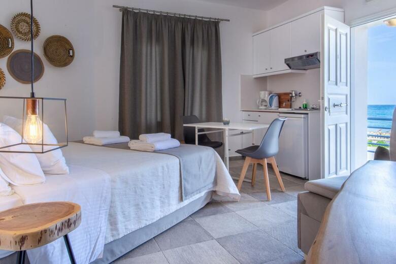 Hotel Alkyoni Studios