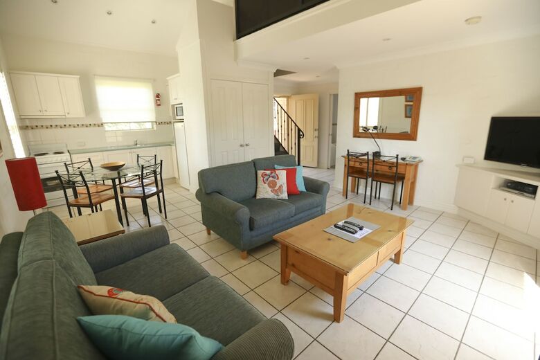 Country Apartments